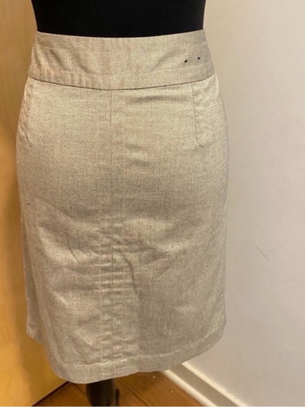 Banana Republic Beige Pencil Skirt with Gold Button Accents - Picture 3 of 13